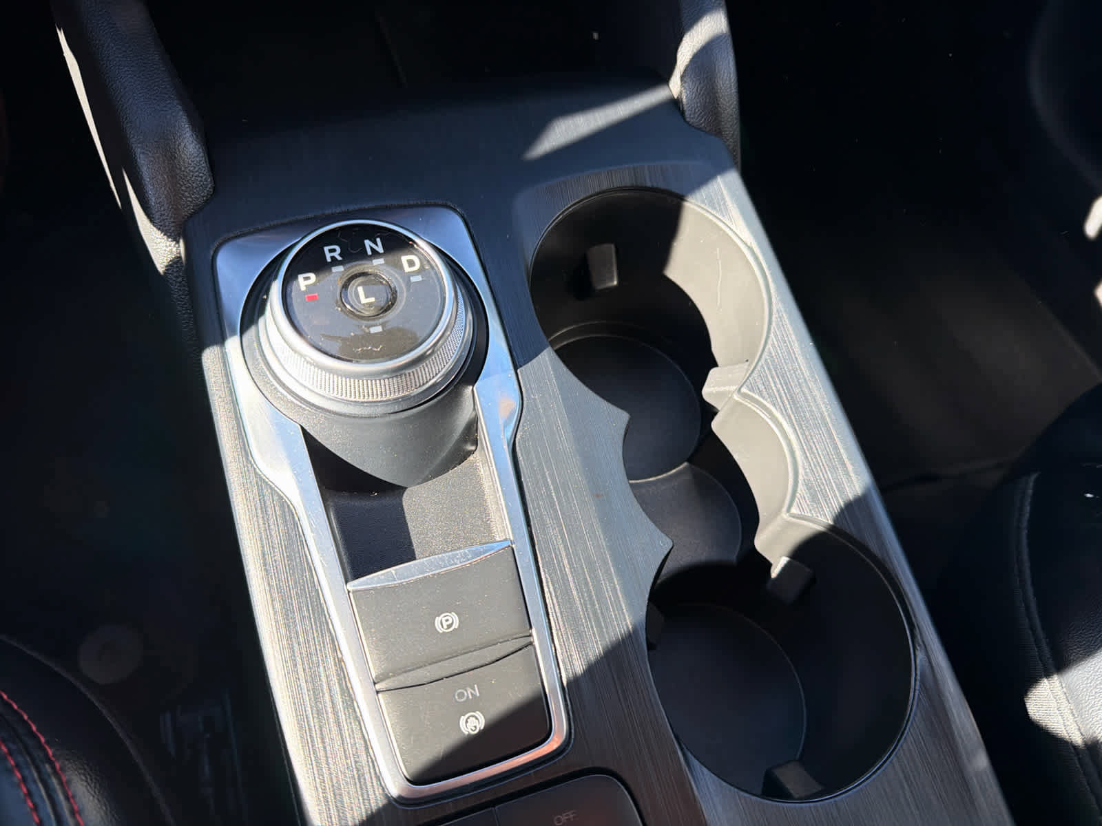 Used 2024 Ford Escape ST-Line image 23