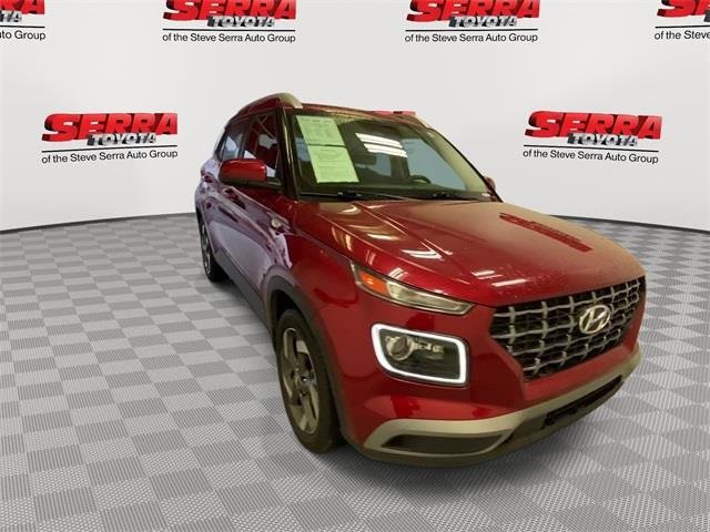 Used 2024 Hyundai Venue Limited image 3