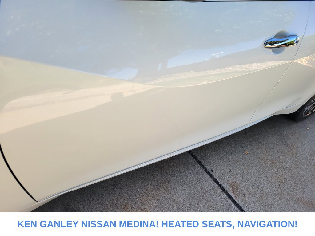 Used 2019 Nissan Maxima 3.5 SV w/ Floor Mat Group FWD image 11