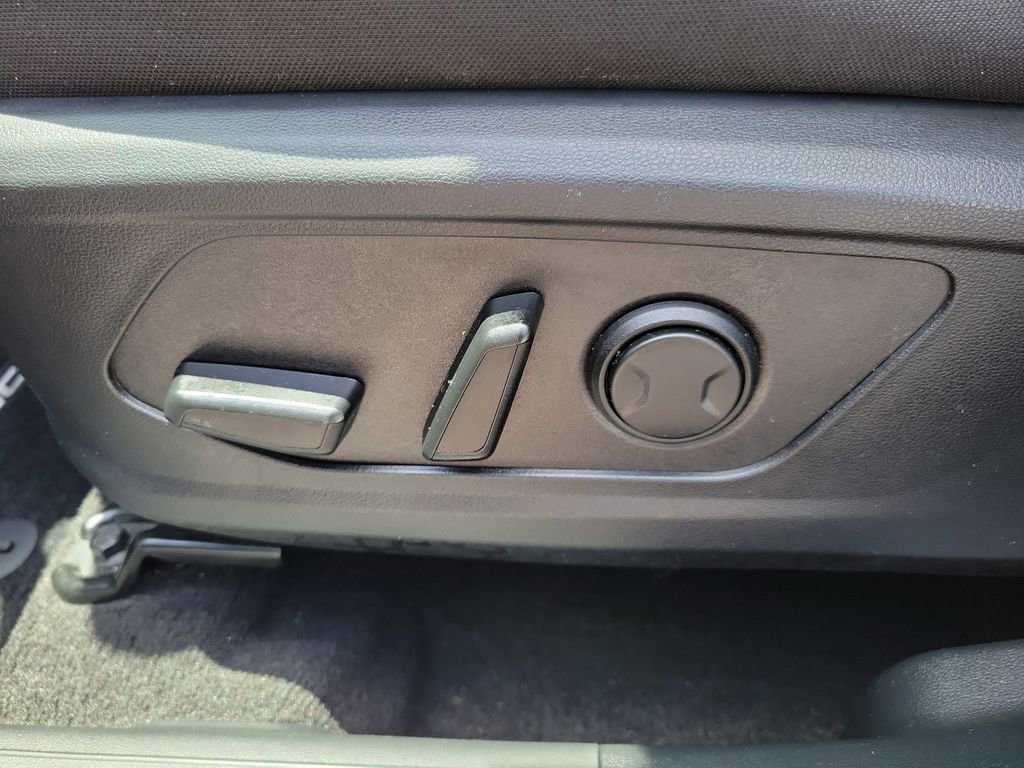 Used 2023 Hyundai Tucson SEL w/ Winter Package FWD image 24