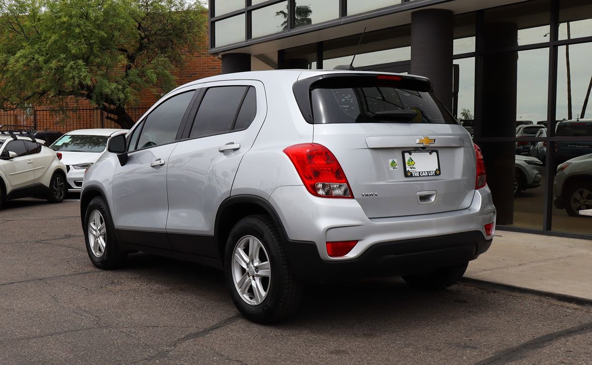 Used 2020 Chevrolet Trax LS FWD image 9