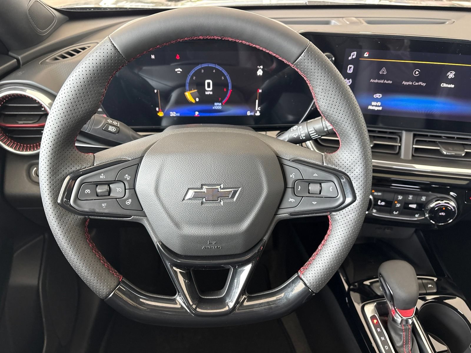 New 2026 Chevrolet Trax RS w/ Sunroof Package FWD image 27