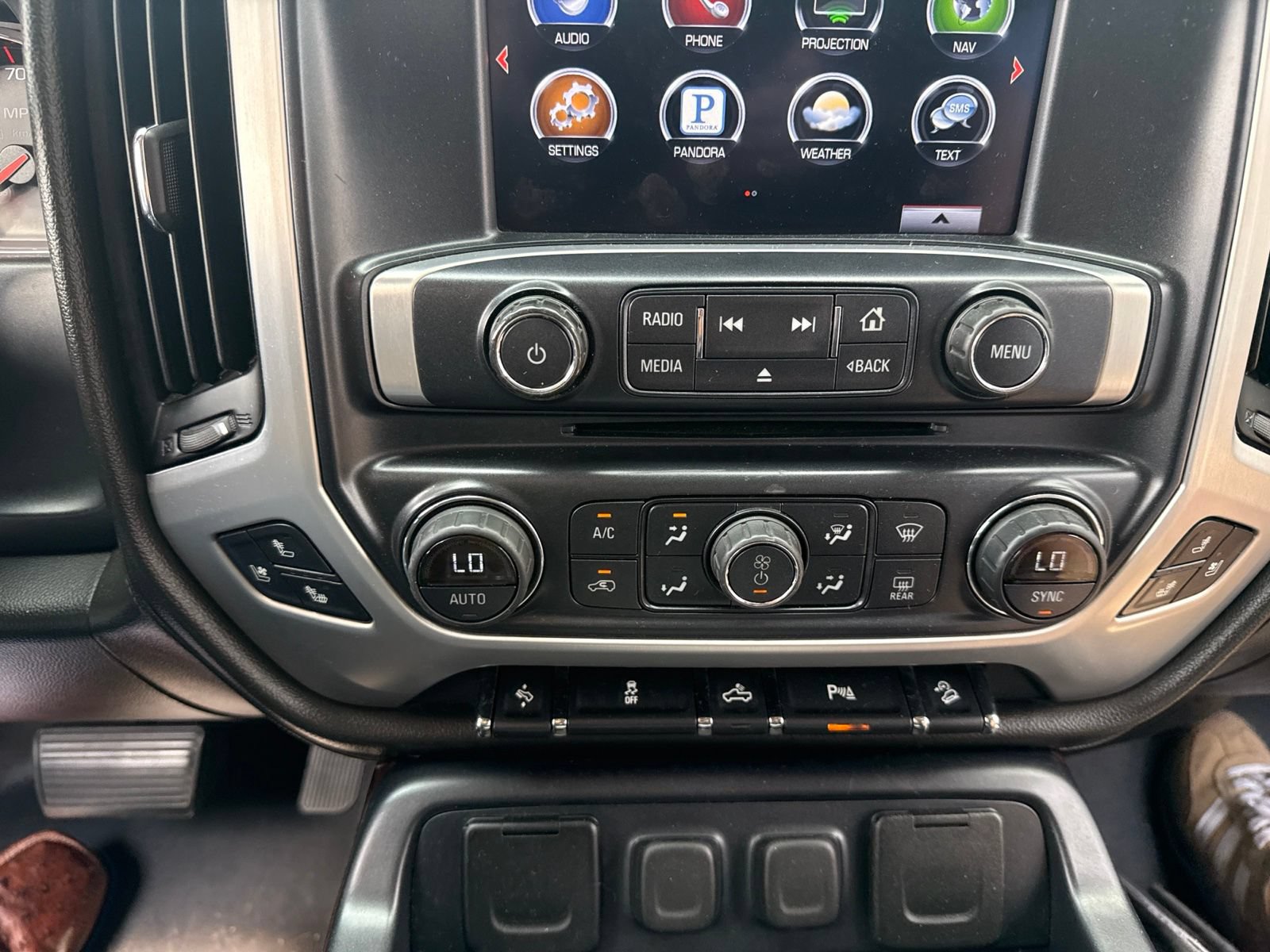 Used 2016 GMC Sierra 1500 SLT w/ SLT Premium Package AWD/4WD image 28