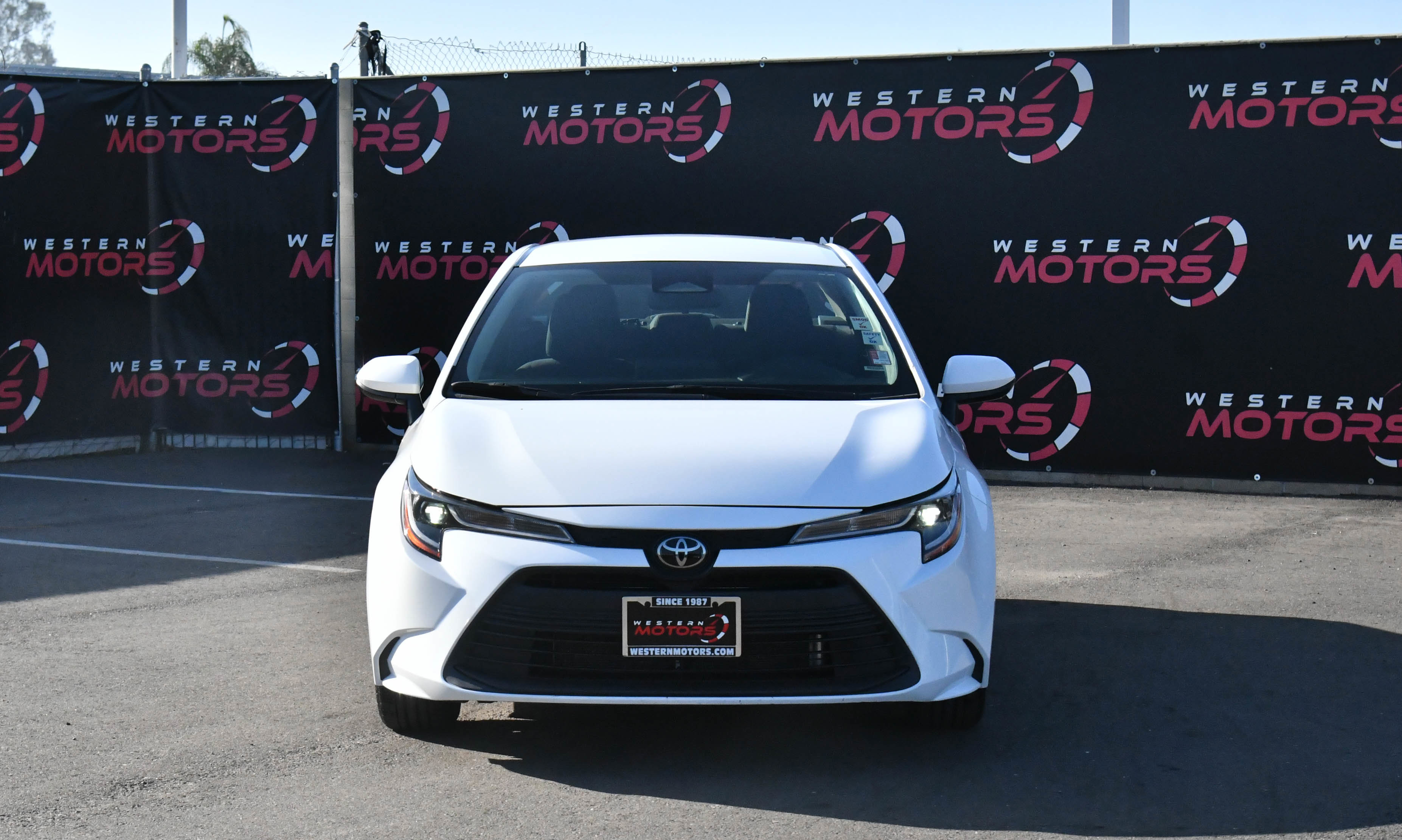 Used 2024 Toyota Corolla LE image 2