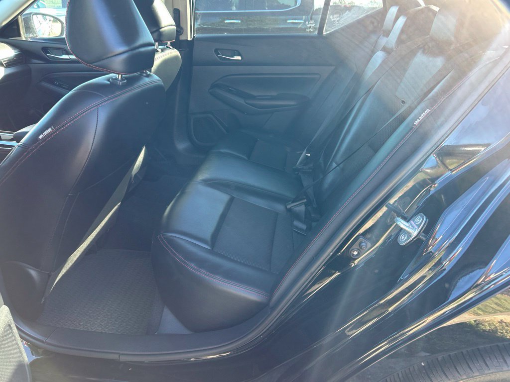 Used 2023 Nissan Altima 2.5 SR FWD image 9