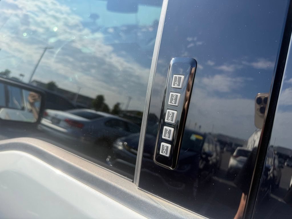 Used 2023 Ford F150 Lariat w/ Equipment Group 502A High AWD/4WD image 18