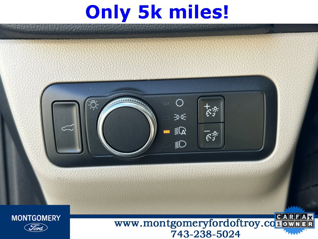 Used 2021 Ford Escape SE w/ Convenience Package image 29