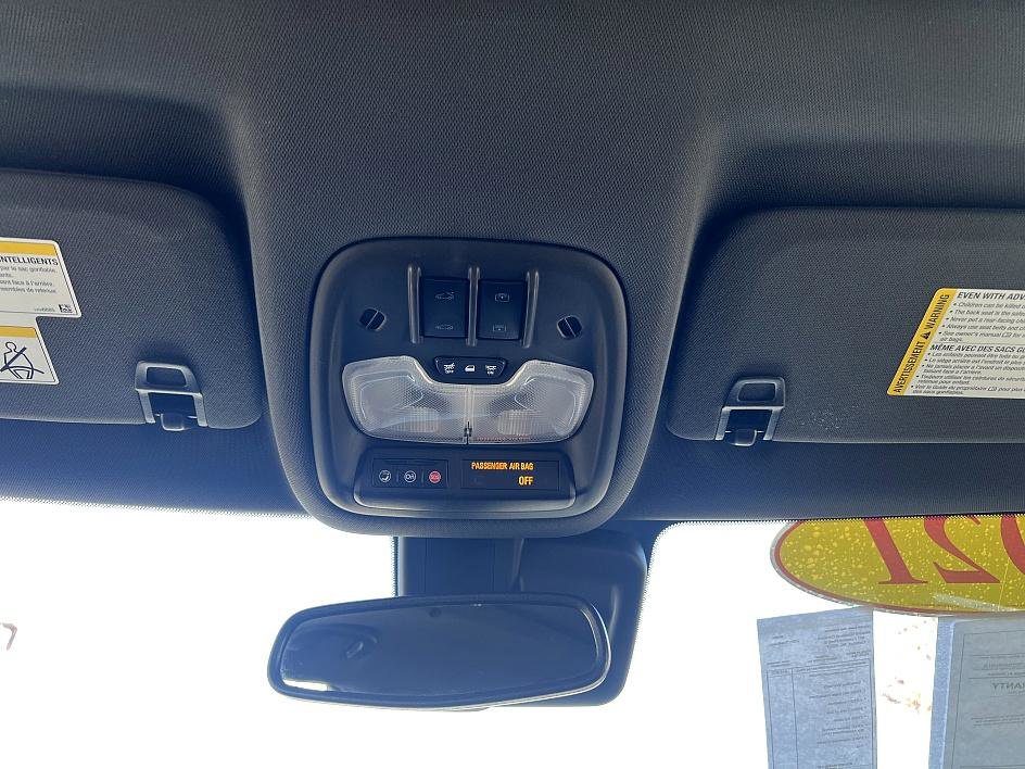 Used 2021 Chevrolet TrailBlazer RS w/ Sun and Liftgate Package image 25