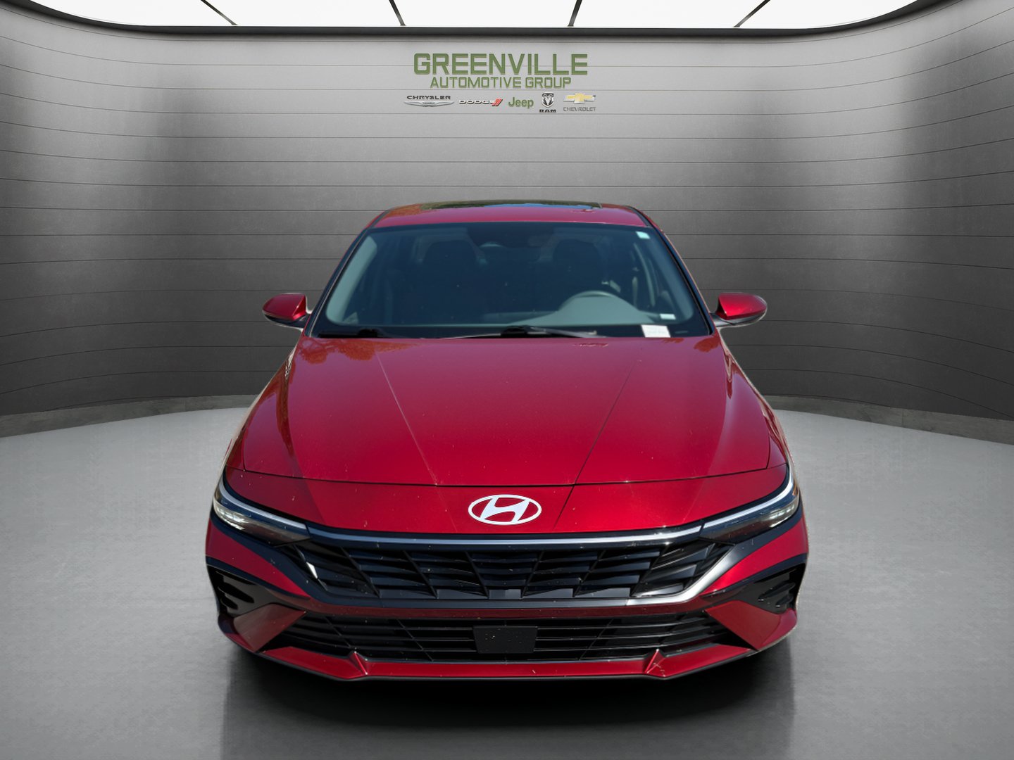 Used 2025 Hyundai Elantra SEL FWD image 2