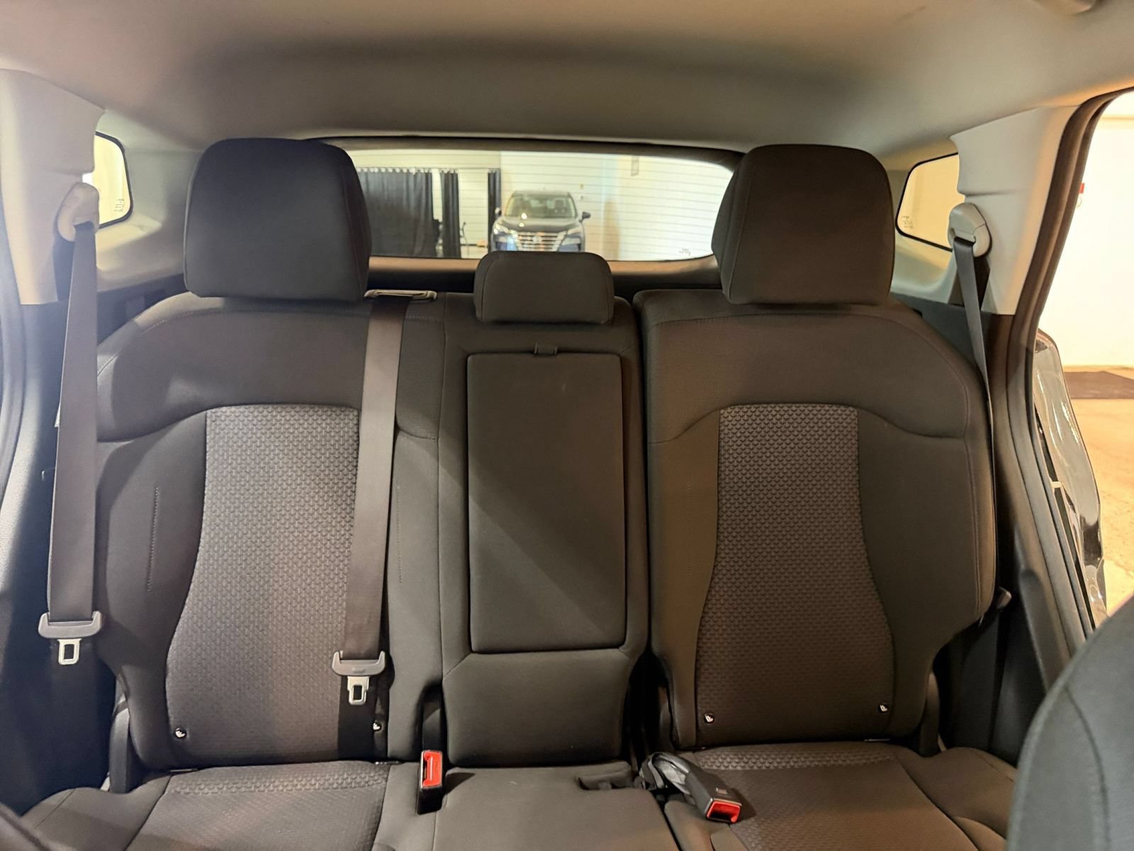 Used 2025 Kia Sportage LX AWD/4WD image 37