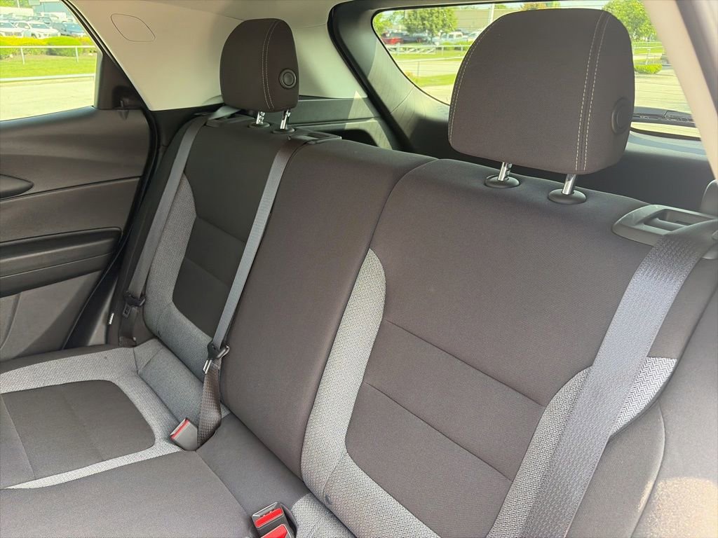 Certified 2023 Chevrolet TrailBlazer LS AWD/4WD image 38