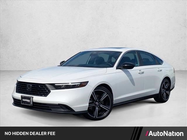 Used 2025 Honda Accord Sport image 1