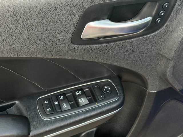 Used 2018 Dodge Charger R/T w/ Plus Group RWD image 13