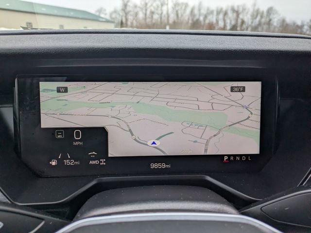 Used 2025 GMC Acadia Elevation image 16