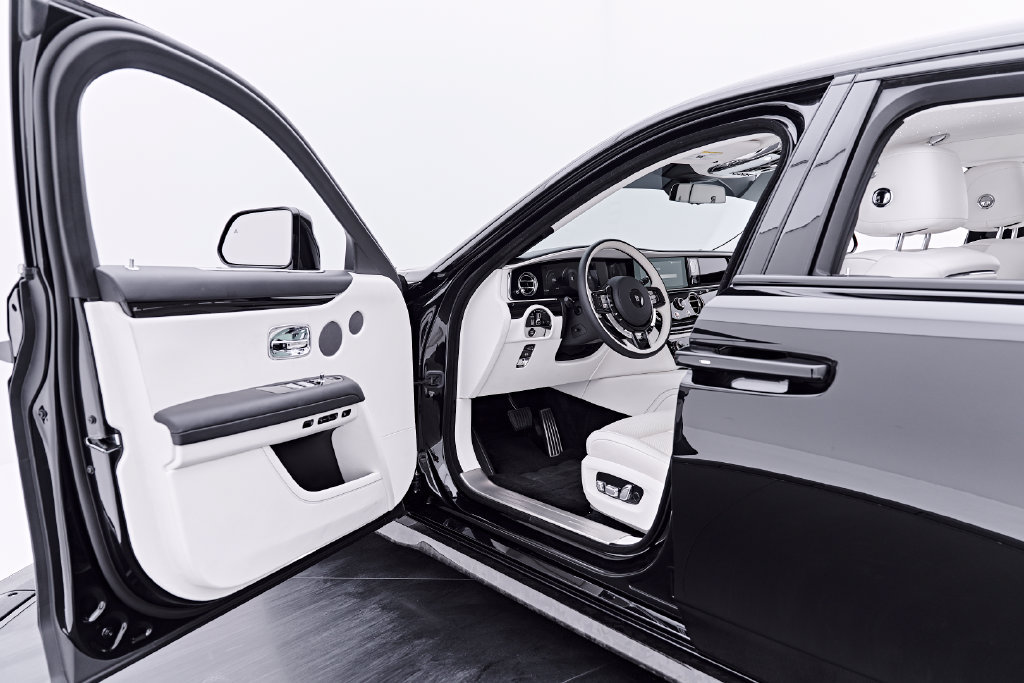 Used 2026 Rolls-Royce Ghost AWD/4WD image 58