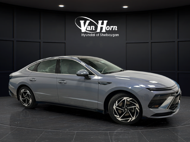 Used 2025 Hyundai Sonata SEL FWD image 1