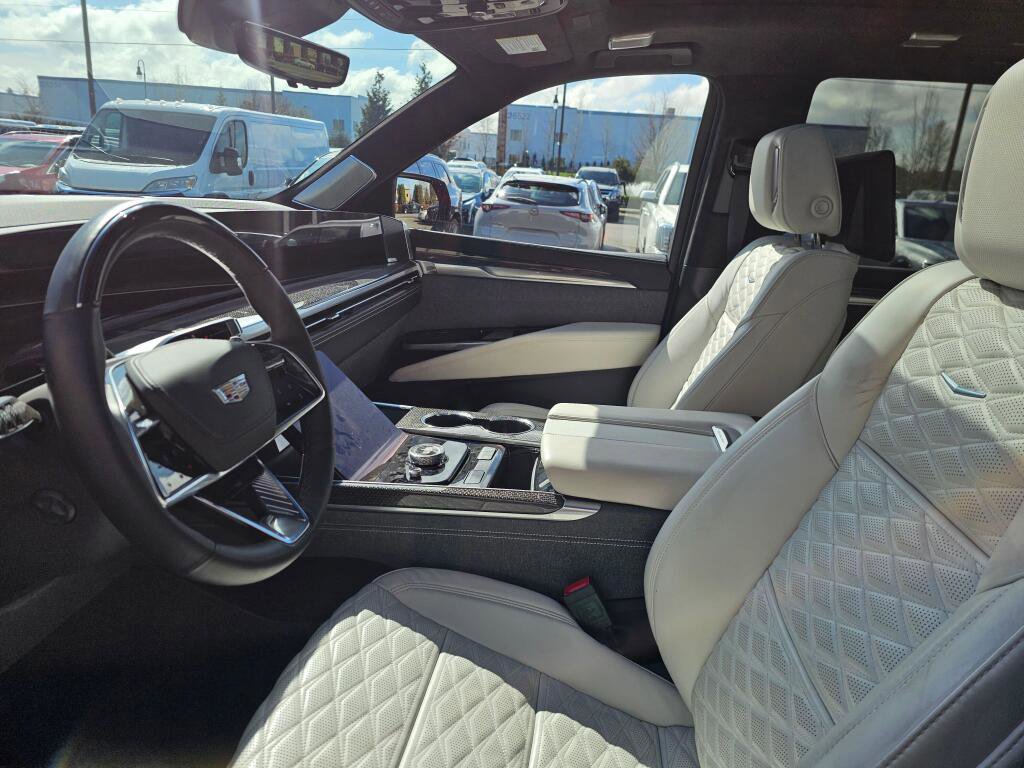 Certified 2025 Cadillac Escalade V image 28