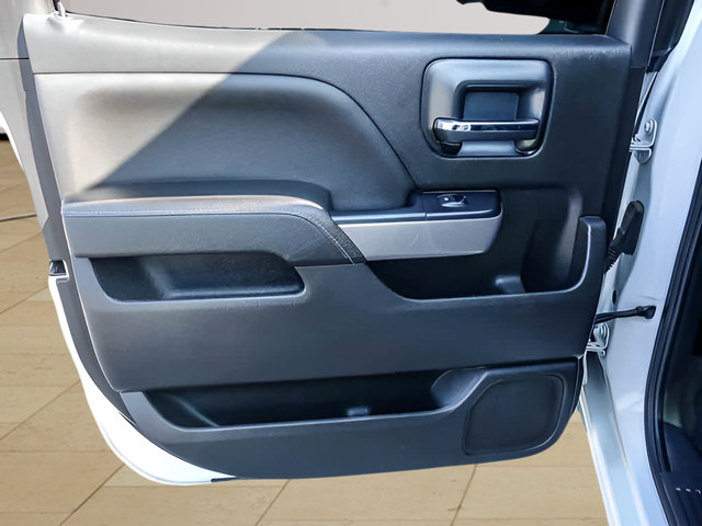 Used 2018 Chevrolet Silverado 1500 LT w/ All Star Edition AWD/4WD image 23