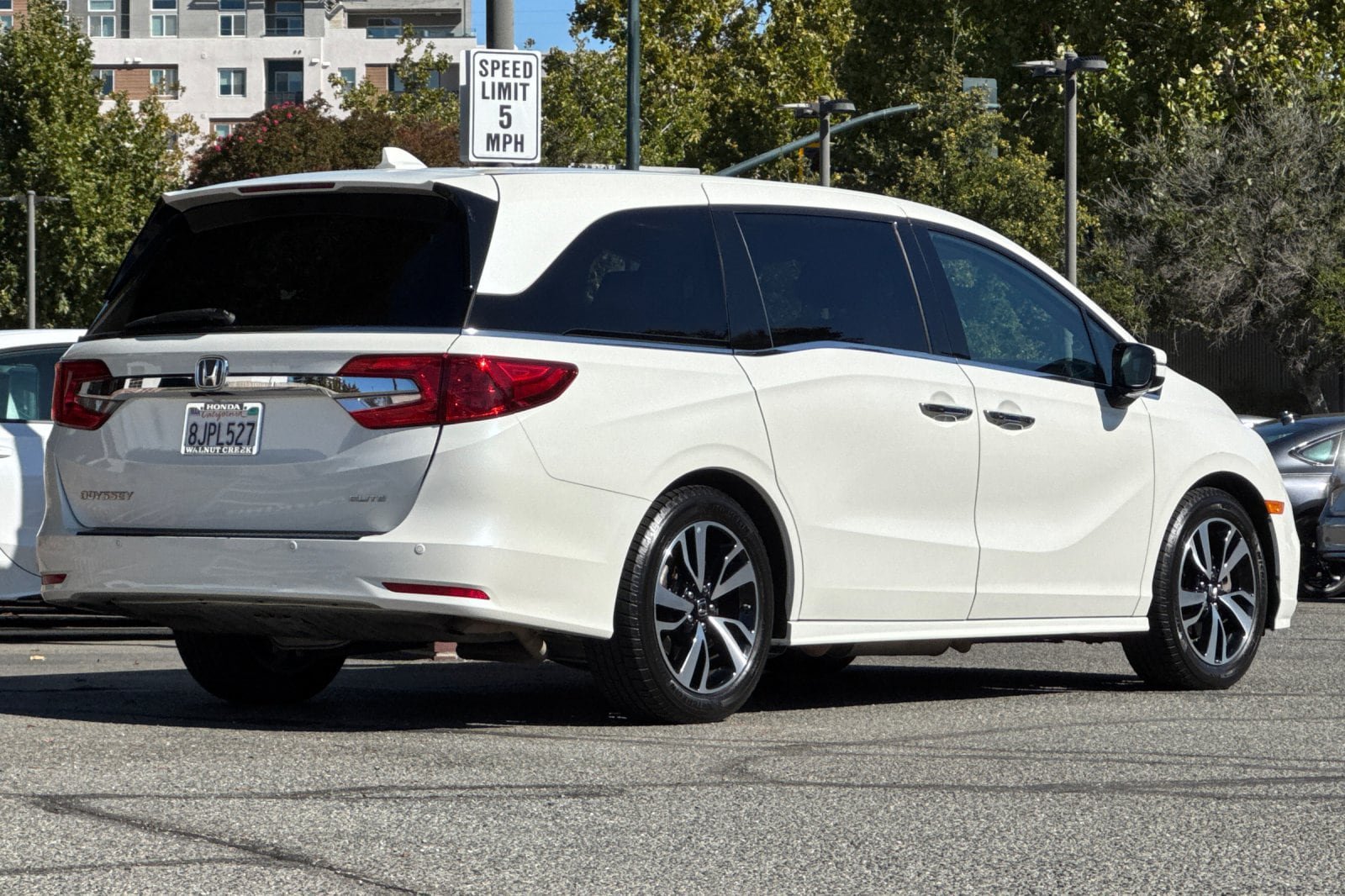 Used 2019 Honda Odyssey Elite image 4