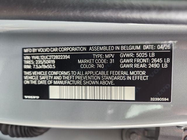 New 2026 Volvo XC40 B5 Plus w/ Protection Package Premier AWD/4WD image 24