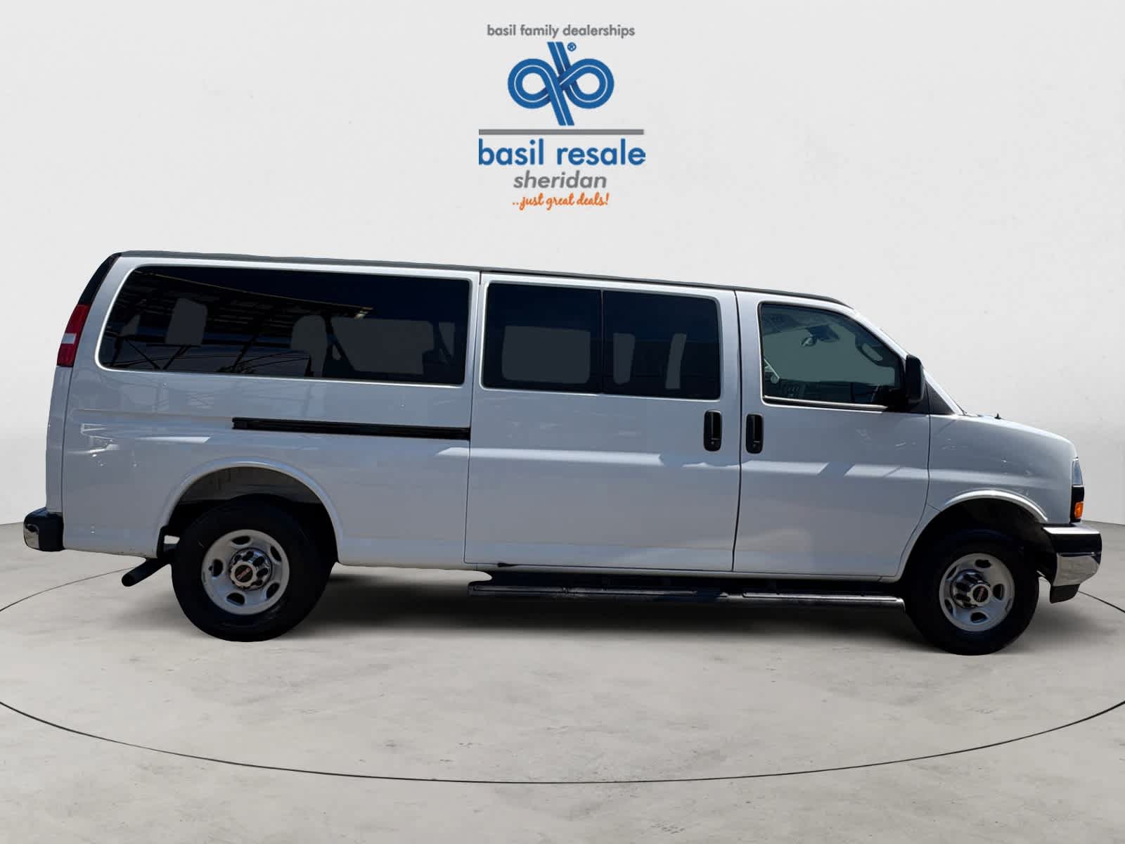 Used 2025 GMC Savana 3500 LT w/ LT Preferred Equipment Group RWD image 8