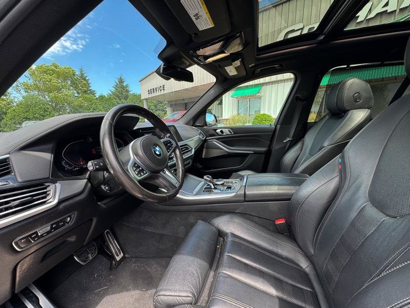 Used 2020 BMW X5 xDrive40i w/ M Sport Package AWD/4WD image 16
