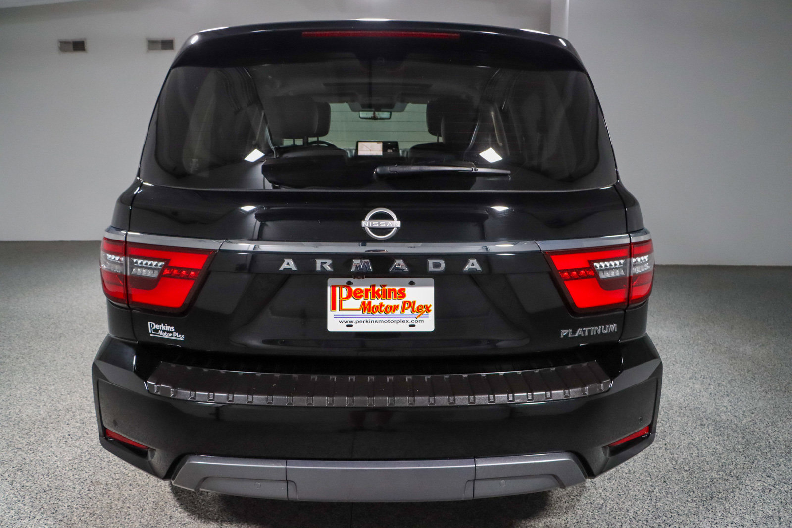Used 2023 Nissan Armada Platinum w/ Captain's Chairs Package image 8