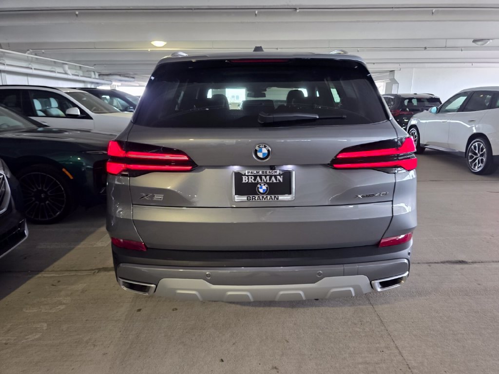 New 2026 BMW X5 xDrive40i w/ Premium Package AWD/4WD image 5