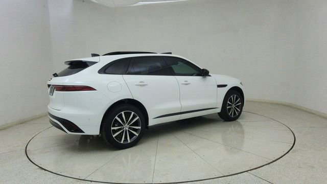 Used 2025 Jaguar F-PACE R-Dynamic S image 69