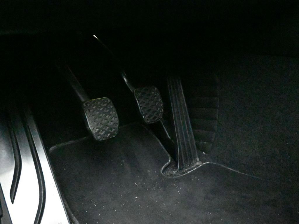 Used 2017 BMW M2 RWD image 29