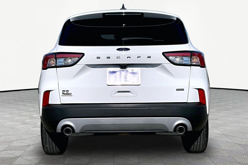 Certified 2022 Ford Escape SE FWD image 4