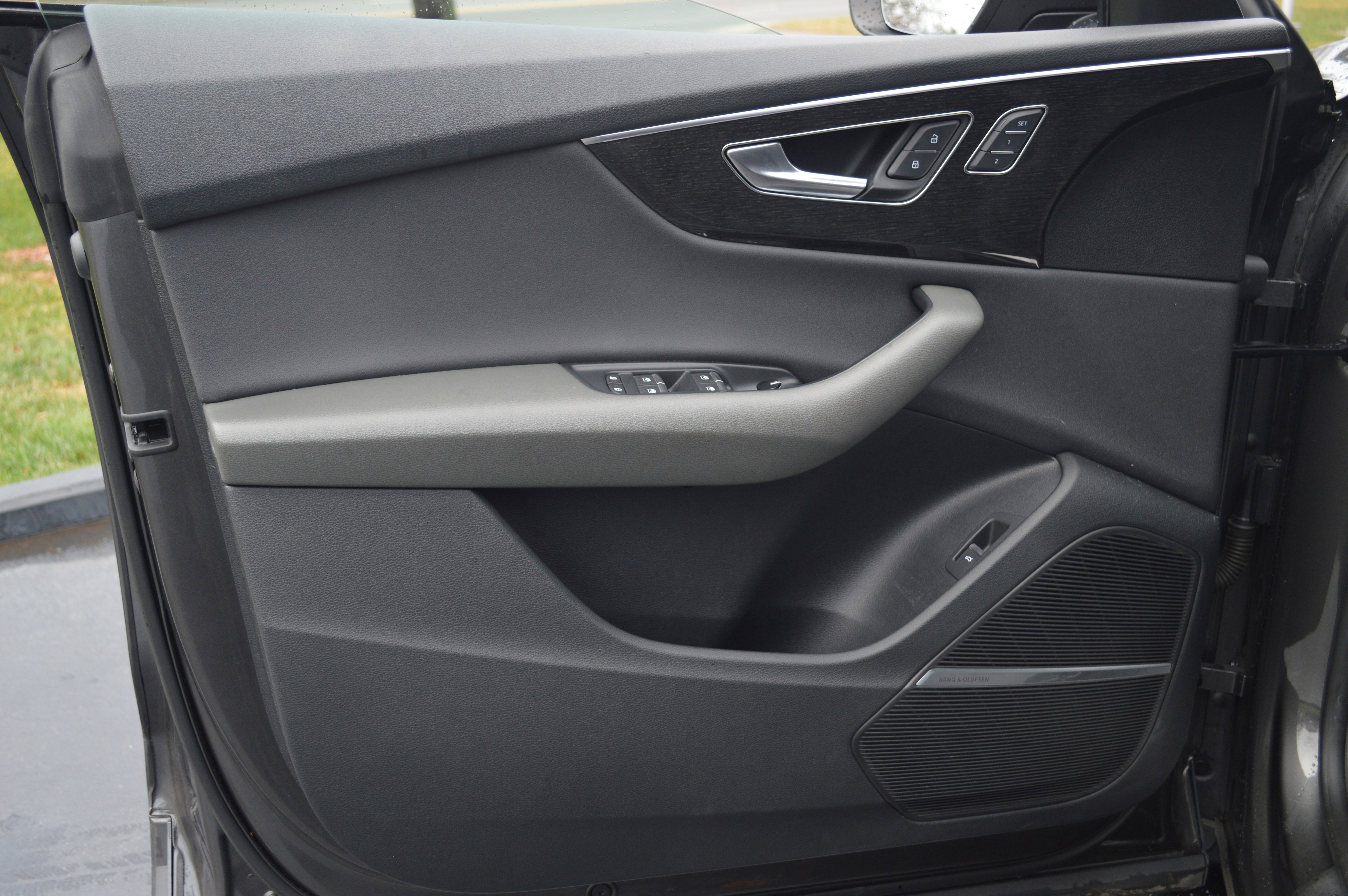 Used 2020 Audi Q8 Premium Plus image 13