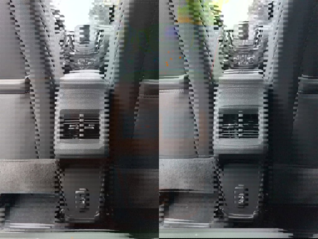 Certified 2023 Chevrolet Equinox RS w/ RS Leather Package image 31