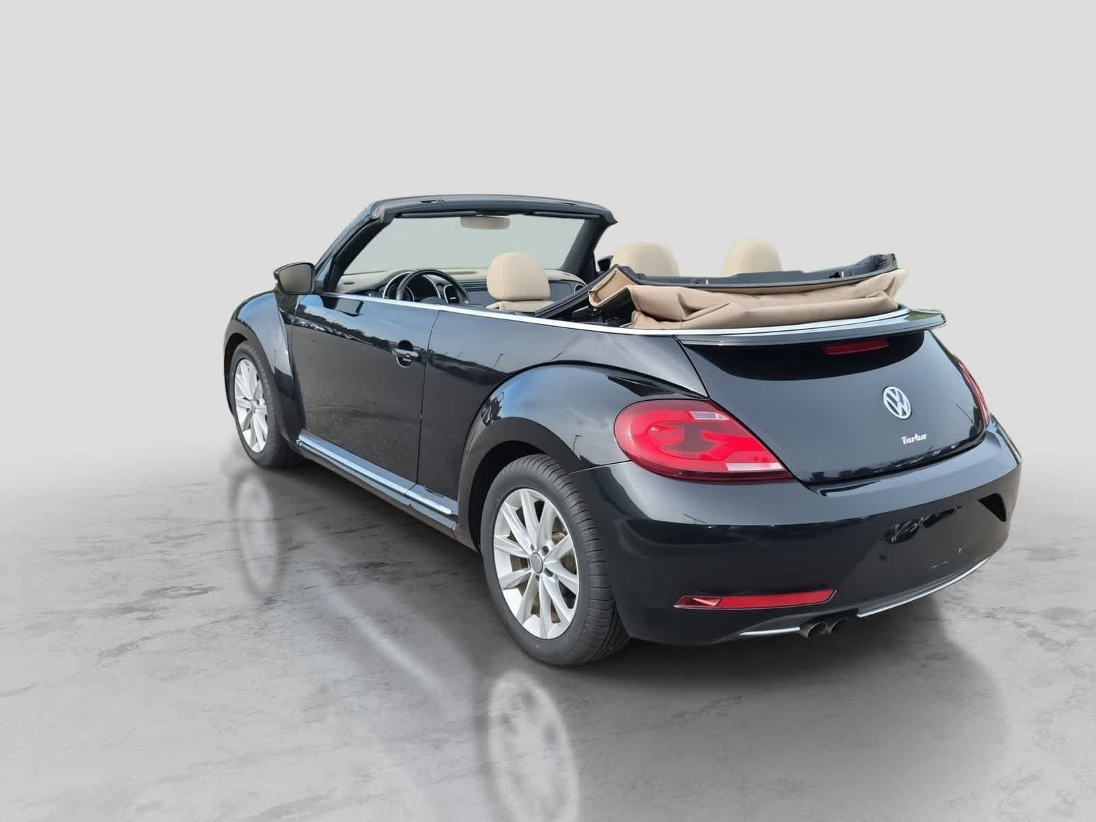 Used 2019 Volkswagen Beetle 2.0T SE FWD image 6
