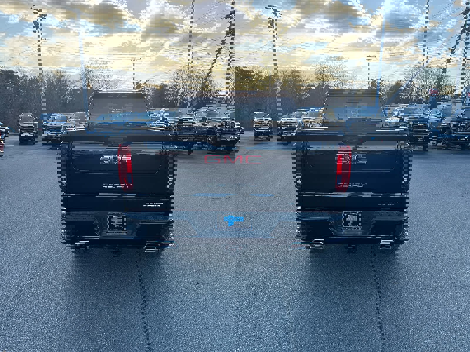 New 2026 GMC Sierra 1500 Denali w/ Denali Reserve Package image 6