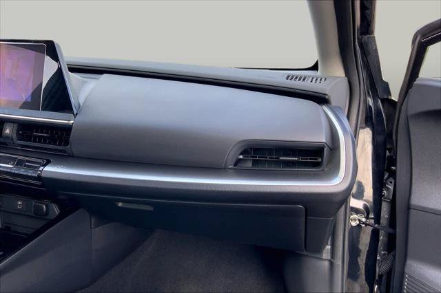 Certified 2025 Toyota Prius LE FWD image 18