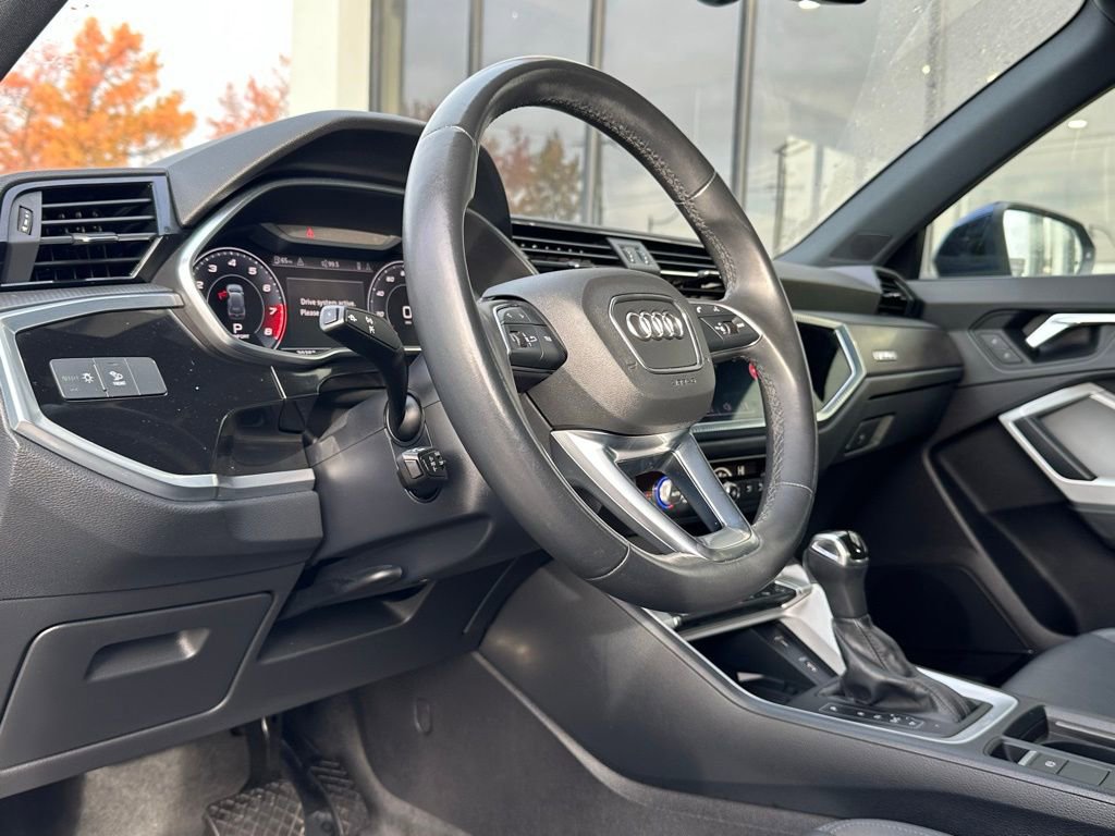 Used 2021 Audi Q3 2.0T Premium Plus w/ Premium Plus Package image 2