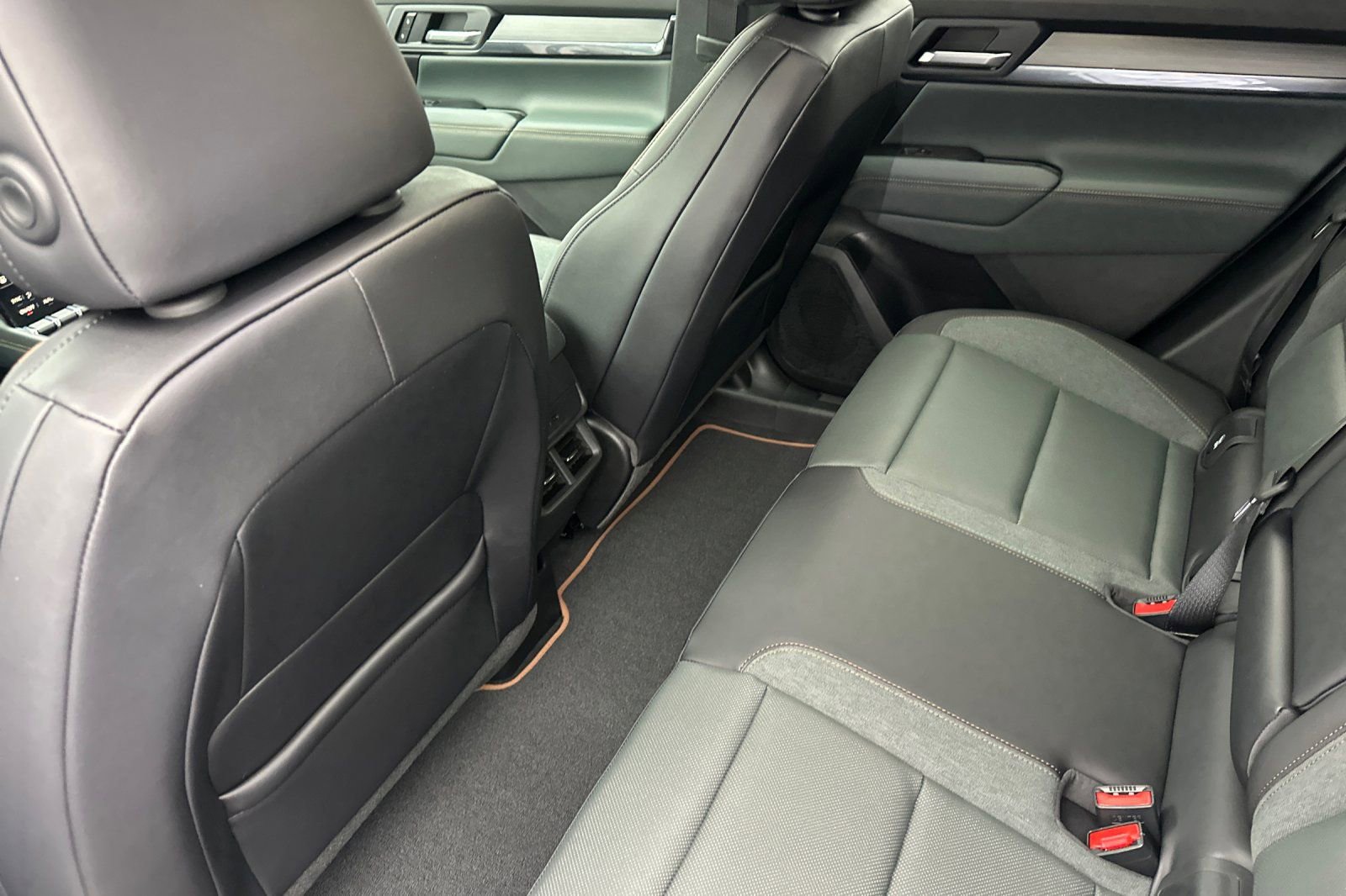 New 2026 GMC Terrain AT4 w/ Technology Package II image 10