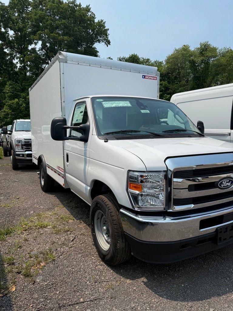 New 2027 Ford E-350 and Econoline 350 Super Duty w/ Driver's Safety Package RWD image 3