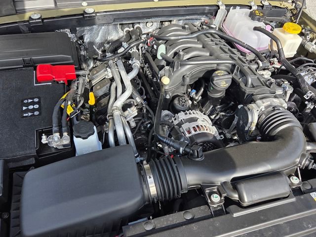 Used 2026 Jeep Gladiator Willys AWD/4WD image 11