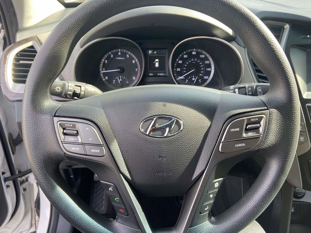 Used 2018 Hyundai Santa Fe Sport w/ 2.4L Value Package 02 FWD image 35