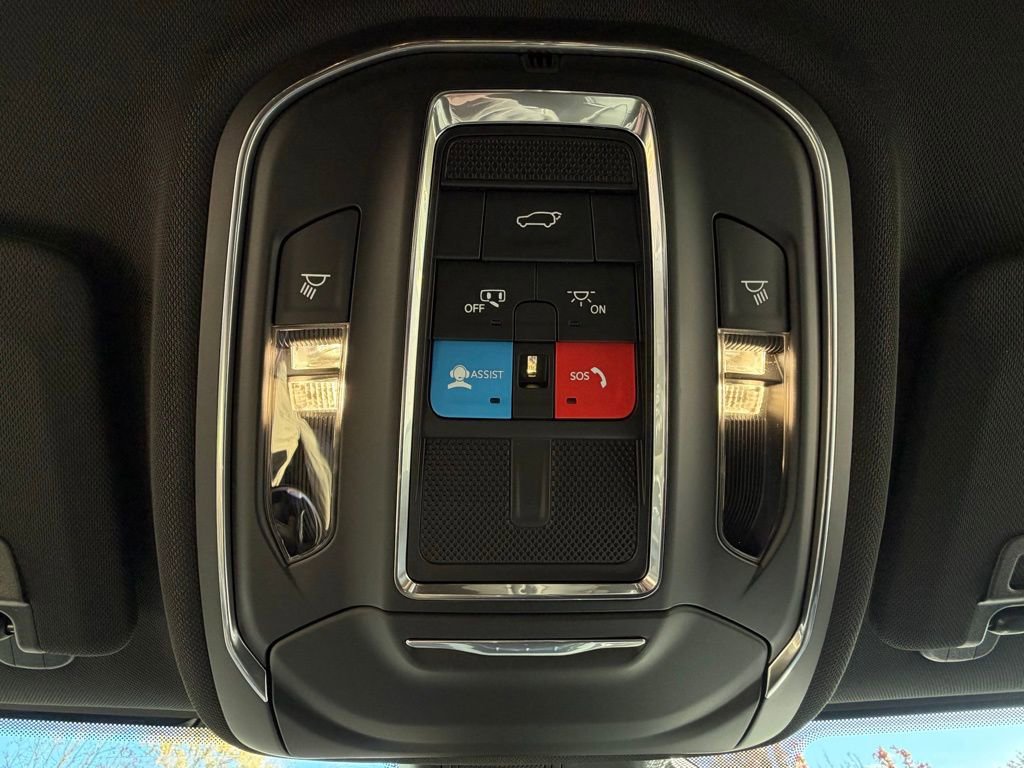 New 2025 Jeep Grand Cherokee L Laredo image 25