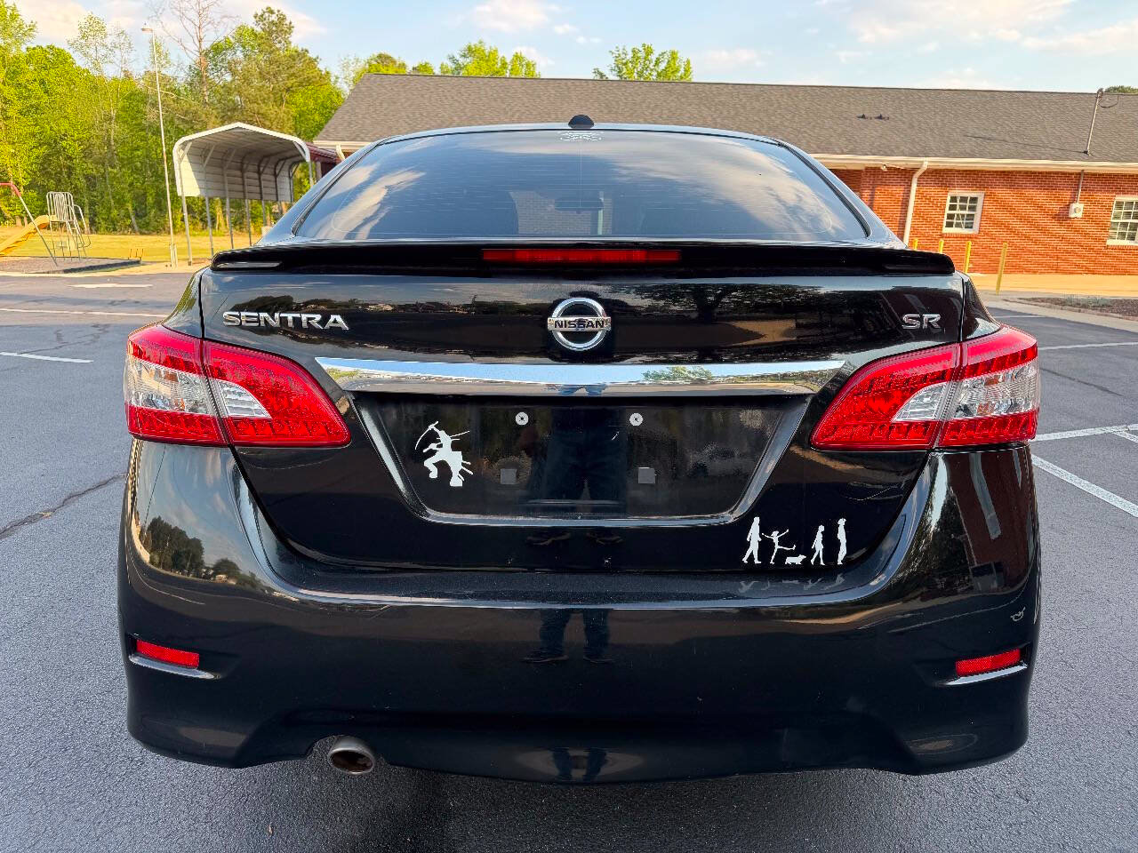 Used 2015 Nissan Sentra SR FWD image 6
