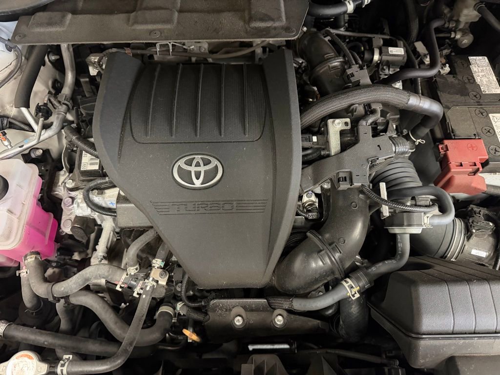 Used 2024 Toyota Grand Highlander XLE image 9