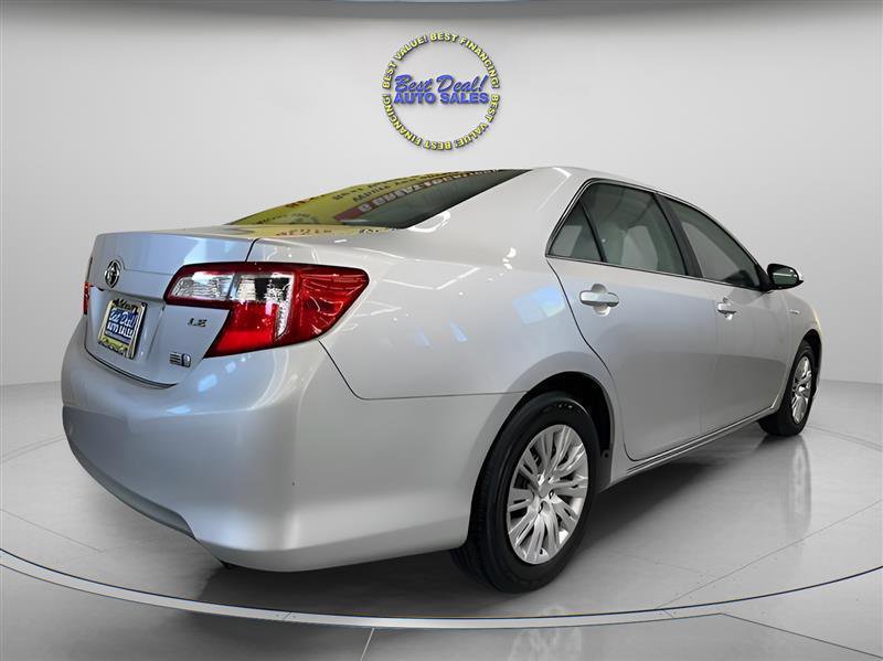 Used 2014 Toyota Camry LE FWD image 5