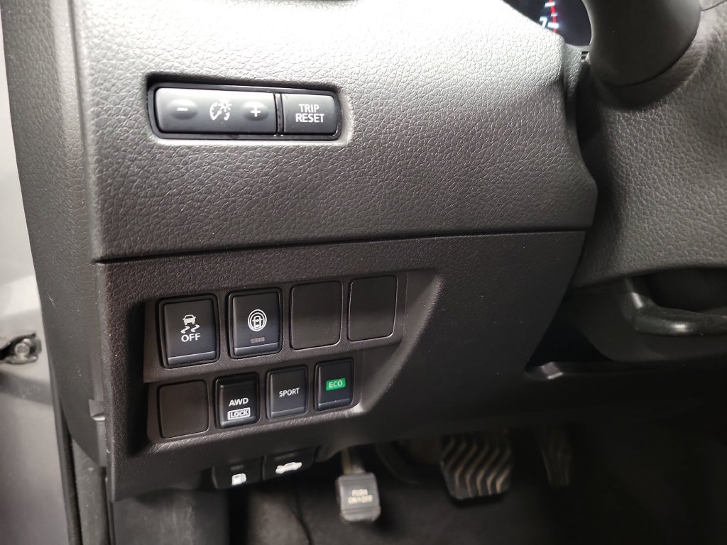 Used 2021 Nissan Rogue Sport S AWD/4WD image 25