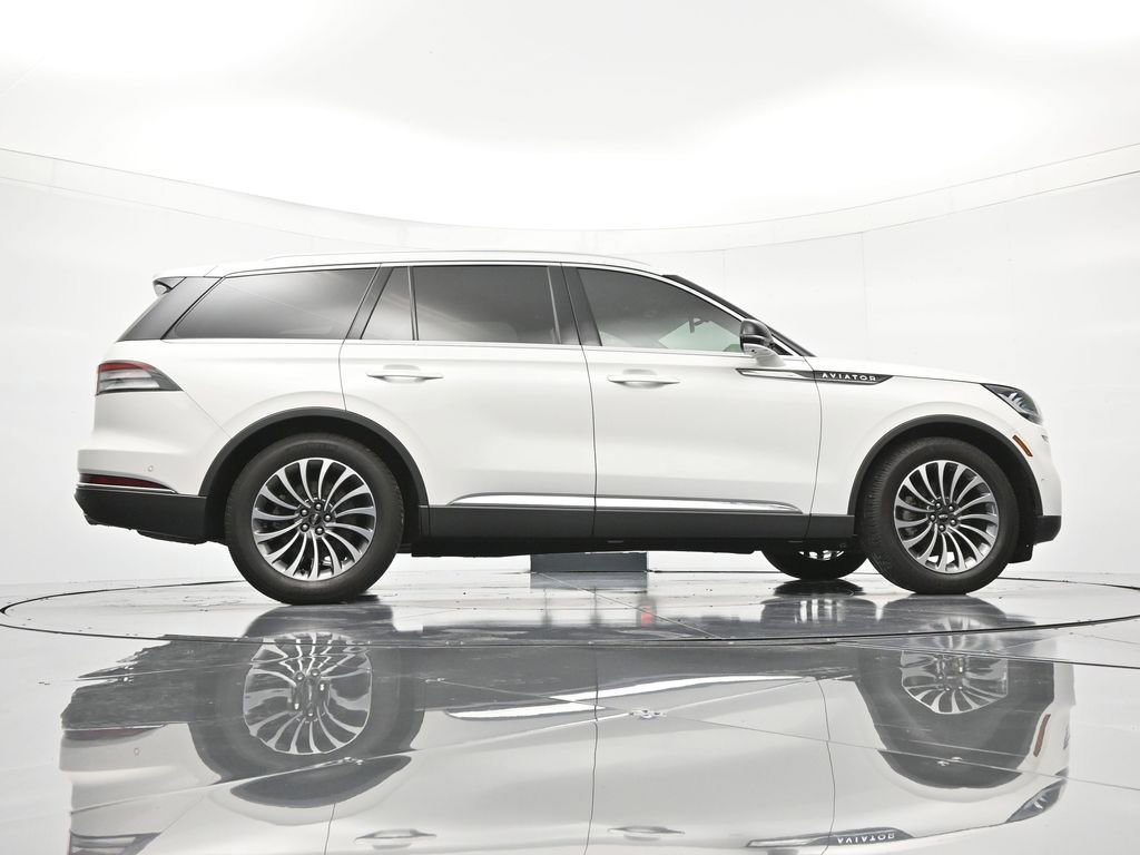 Used 2021 Lincoln Aviator Reserve w/ Elements Package Plus RWD image 39