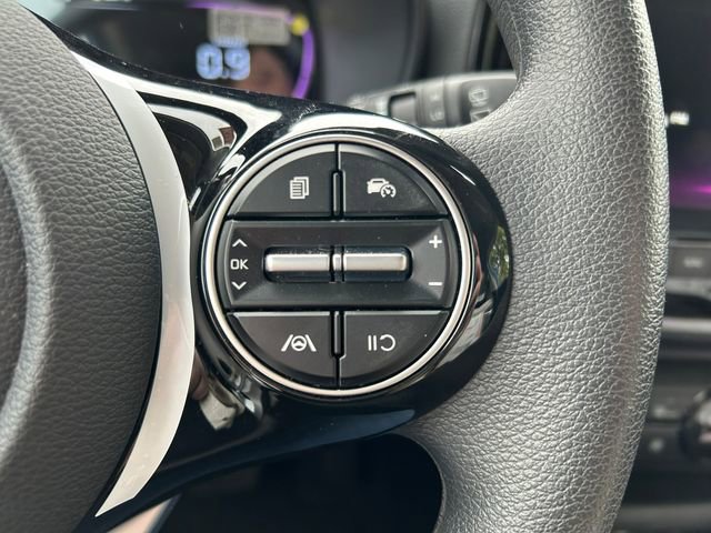 Used 2025 Kia Soul S image 24