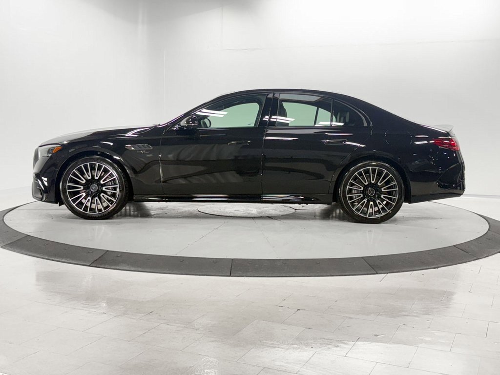 Used 2025 Mercedes-Benz E 53 AMG e 4MATIC Sedan image 4