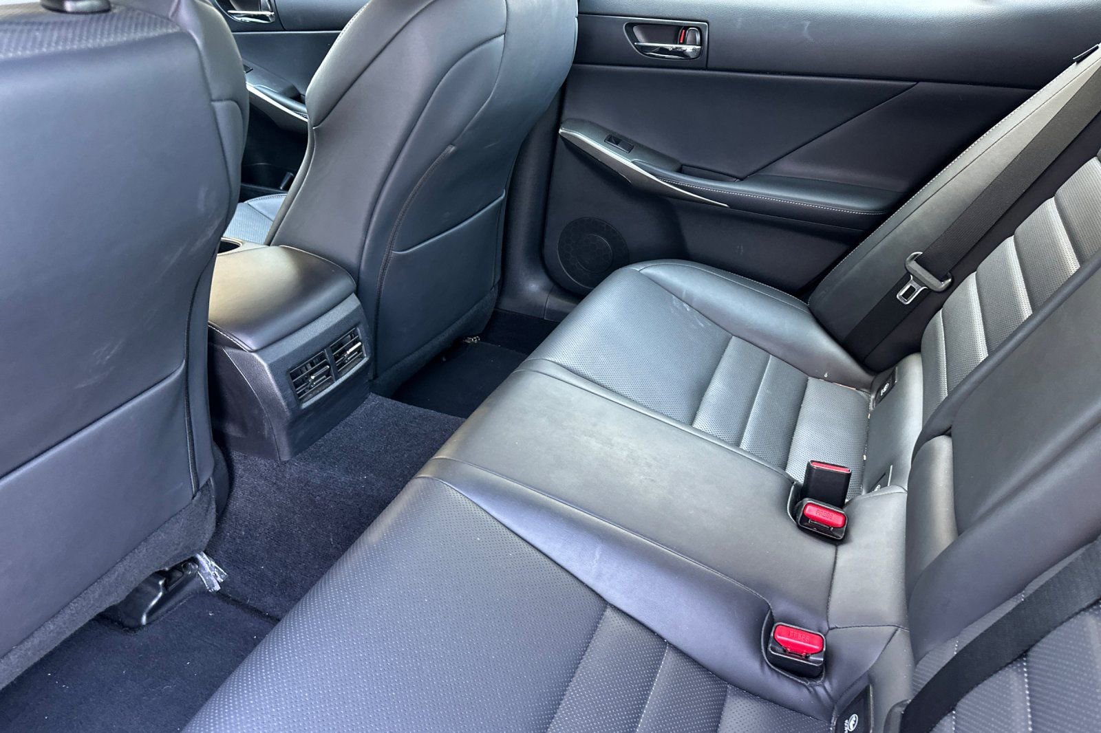 Used 2014 Lexus IS 250 w/ F-Sport Package RWD image 11